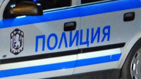 Бургазлия преби католически свещеници в църква