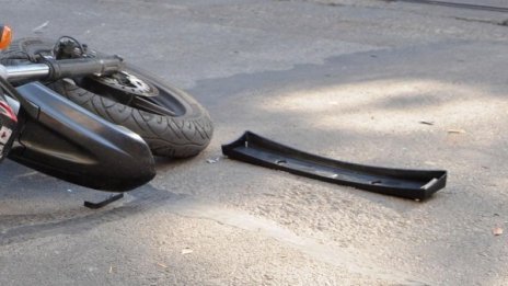 Мотоциклетист загина при катастрофа край Ябланица