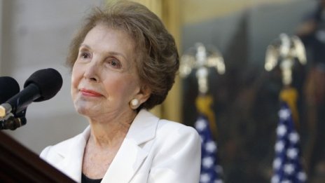 Отиде си Нанси Рейгън на 94 години