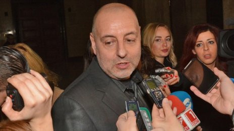 Оставиха в ареста "ракиджията" Тайфи