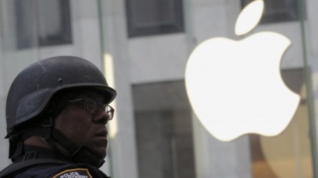 Инженерите на Apple могат да напуснат, ако ФБР спечели