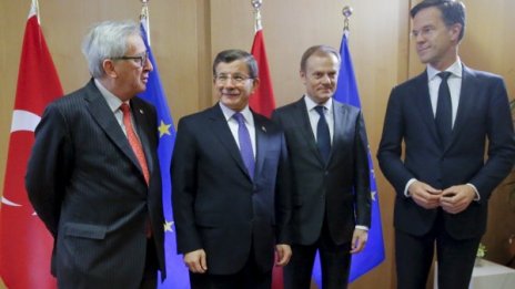 Сделката ЕС-Турция тръгва на 20-и &ndash; започва размяна на бежанци