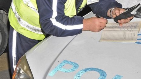 Пиян на кирка яхна "Лада", спипаха го