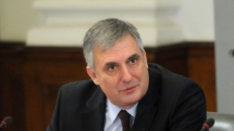 След ада в Брюксел не се поддавайте на страх, зове Калфин