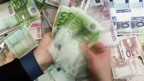 За пример: Момченце намери ?54 000 и... ги върна