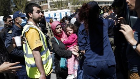 Турция прати на ЕС 43-ма сирийци