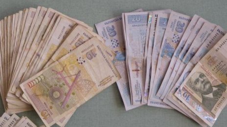 Баба от Шумен даде близо 2 хил. лв. за "лечение"