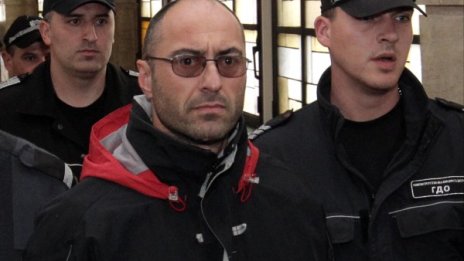 Обвиненият за двойното убийство в Ботевград остава в ареста