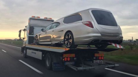 Преобразиха Porsche Panamera в катафалка