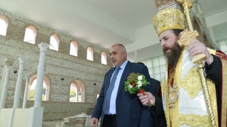 Борисов до партньорите във властта: Чантаджиите ли пазите?