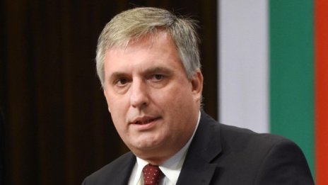 Чиновникът с "кухата лейка" съжалил за думите си