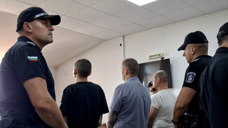 Лидерът на "Кръв и чест" остава зад решетките, двама са освободени под гаранция