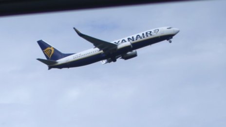 Гей стюарди отказват да летят до Иран