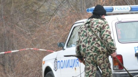 Спипаха 20 мигранти в гора край бургаски села