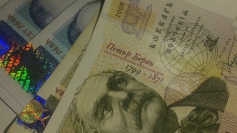 Режат парите на партиите? По сложна схема, с милиони...   