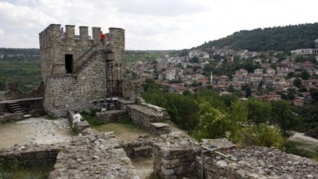 "Болярката" Жансу задигна 120 чифта обувки от съседка