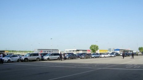 Акция на "Капитан Андреево": Парфюми, обувки, шапки...