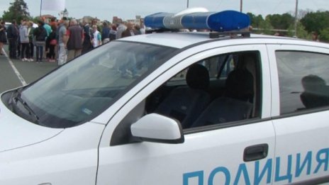 200 души блокираха пътя към Дунав мост 2
