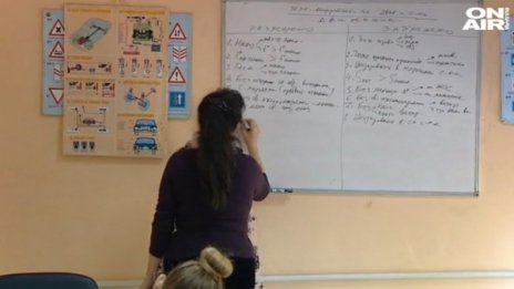 Автошколите готвят протести по Великден