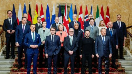  Премиерът Желязков ще участва днес в среща на Коалицията на желаещите в Париж