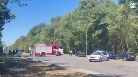 Тежка катастрофа в София на бул. “Драган Цаков”, загинали са шофьор и моторист ВИДЕО