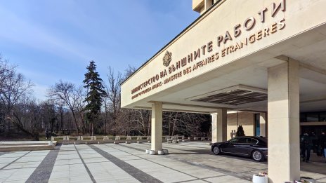 МВнР: 2600 българи са напуснали държавите от региона на Близкия изток и Иран