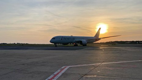 Авария и пожар при излитане на самолет от Делхи за Цюрих, има ранени ВИДЕО