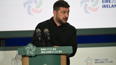 Зеленски обяви, че възнамерява да смени премиера Свириденко