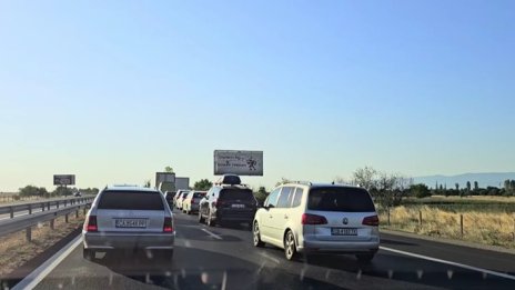Катастрофа затапи магистрала "Тракия" към Бургас