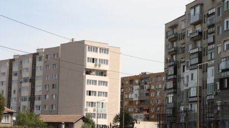 В Гълъбово горди – показват първия саниран блок в областта