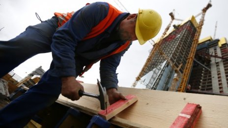 Строителството плавно отбелязва ръст