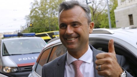 Крайната десница триумфира на изборите в Австрия