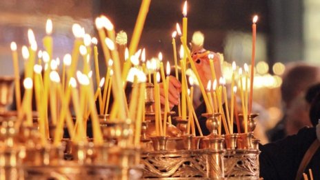 Църкви, свещи, огън... Мерки за безопасност в храмовете