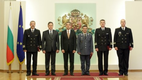 Боеспособна армия – задача №1, заръча Плевнелиев