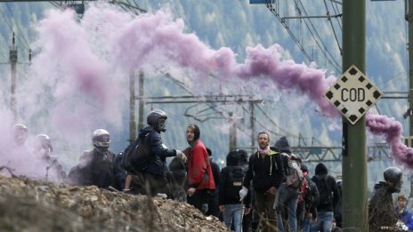 Сблъсъци между демонстранти и полицията станаха в Италия