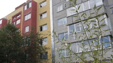 Съседи съдят съседи, неплащали такси