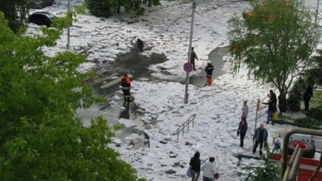 Ледена епоха в Ловеч &ndash; градушка до коляното