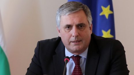 Доволен съм от свършеното, отсече Калфин