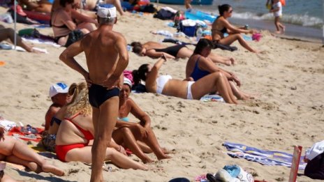 Румънски и чешки полицаи ще кръстосват плажовете ни