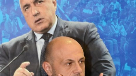 Дончев си става, но Борисов го не дава