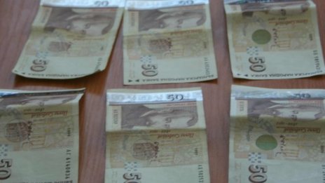 Доходите ни минус разходите &ndash; остават ни едни 127 лв. 