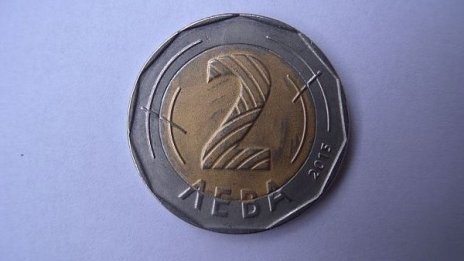 Неуспешен опит: С менте монети за цигари...