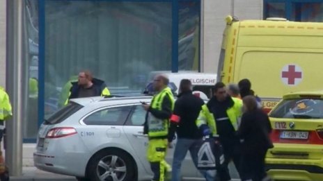 Кралски бодигардове в болница след бой с ученици