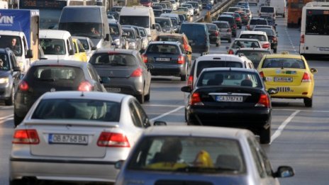 Отново празници и пак на път: 280 000 потеглят...