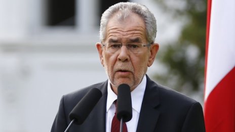 Новият президент на Австрия казва сбогом на "Зелени"
