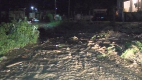 Стара река в Казанлък преля и заля... къщи, дворове