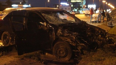 Двама загинаха след среднощен ужас край Мъглиж