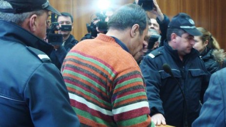 Адвокатката на Евстатиев пак поиска освобождаването му