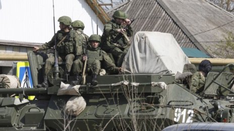 Русия изгражда военна база до границата с Украйна