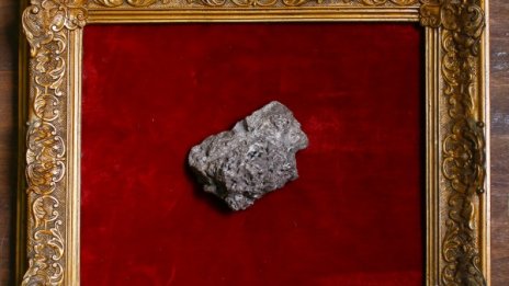 Нашенци пробутват метеорити менте 
